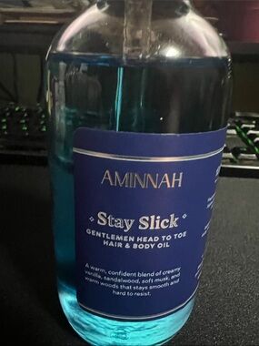 AMINNAH Stay Slick Gentlemen Head-to-Toe Hair & Body Oil — Blue
